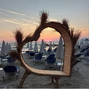 Hotel Fari, Golem (Tirana)