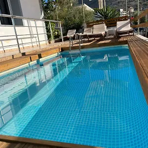 Sadiku With Sea View Apartment