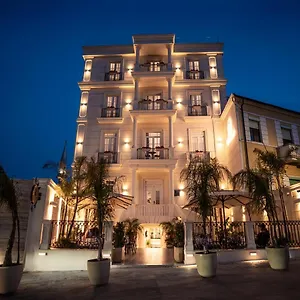 Art Gallery Boutique **** Durrës